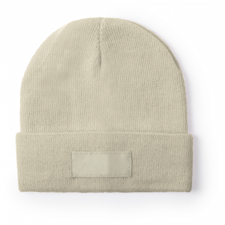 Sciarpa e cappello beige da regalare ad una donna per natale