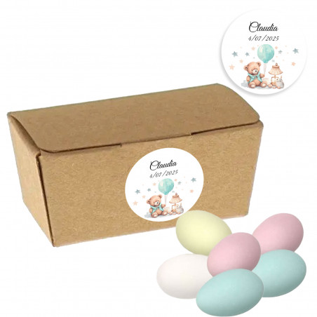 Dolci colorati in scatola di cartone kraft con speciale adesivo personalizzabile per battesimi